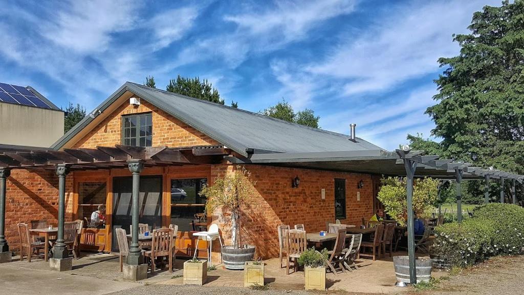 Eling Forest Winery Sutton Forest Exterior foto